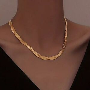 Beautiful Twisted Gold Herringbone Necklace